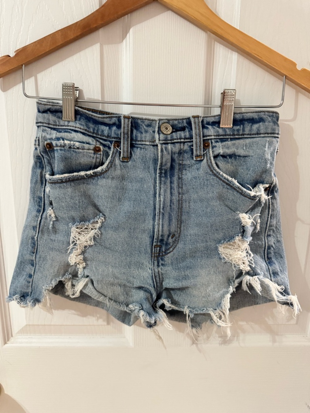 Abercrombie & Fitch Festival Ready Indie Sleaze High Rise Mom Shorts 🩳 - Picture 5 of 6